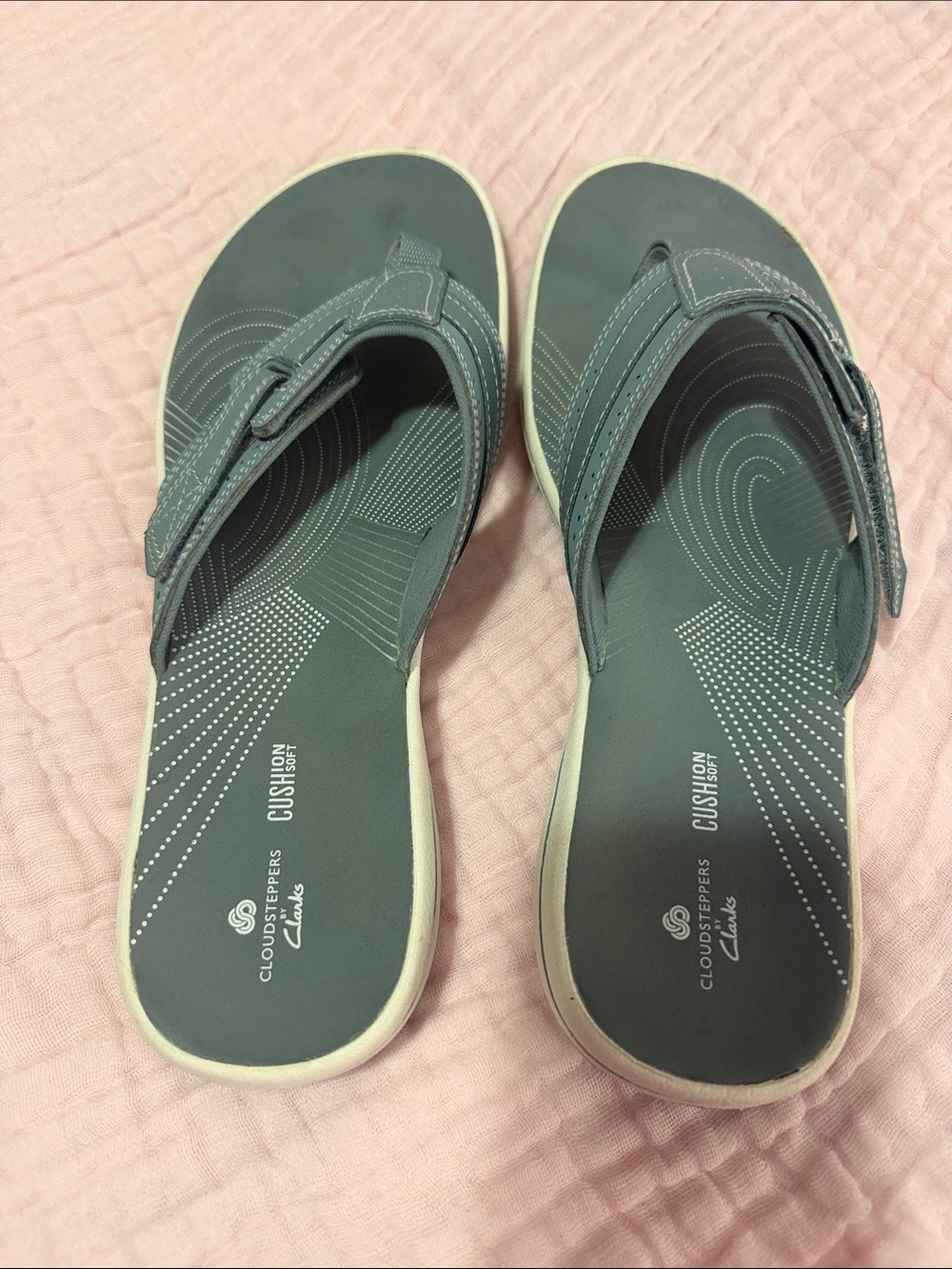 Clarks Cloudsteppers Slate Gray Cushioned Sandals